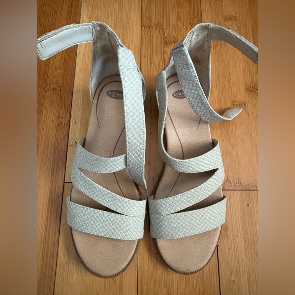 Dr. Scholl's Textured Cream Sandals
